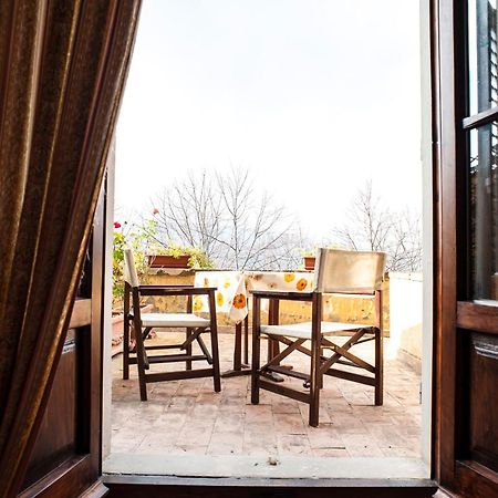 B&B Palazzo Al Torrione 2 Сан-Джиміньяно Екстер'єр фото