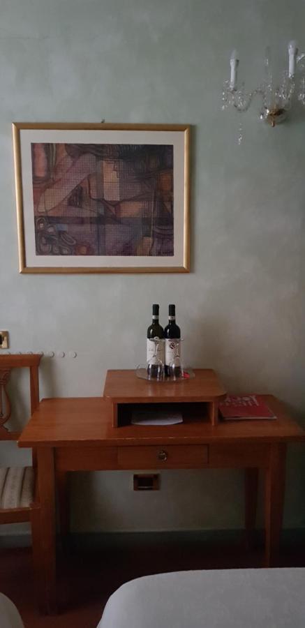 B&B Palazzo Al Torrione 2 Сан-Джиміньяно Екстер'єр фото