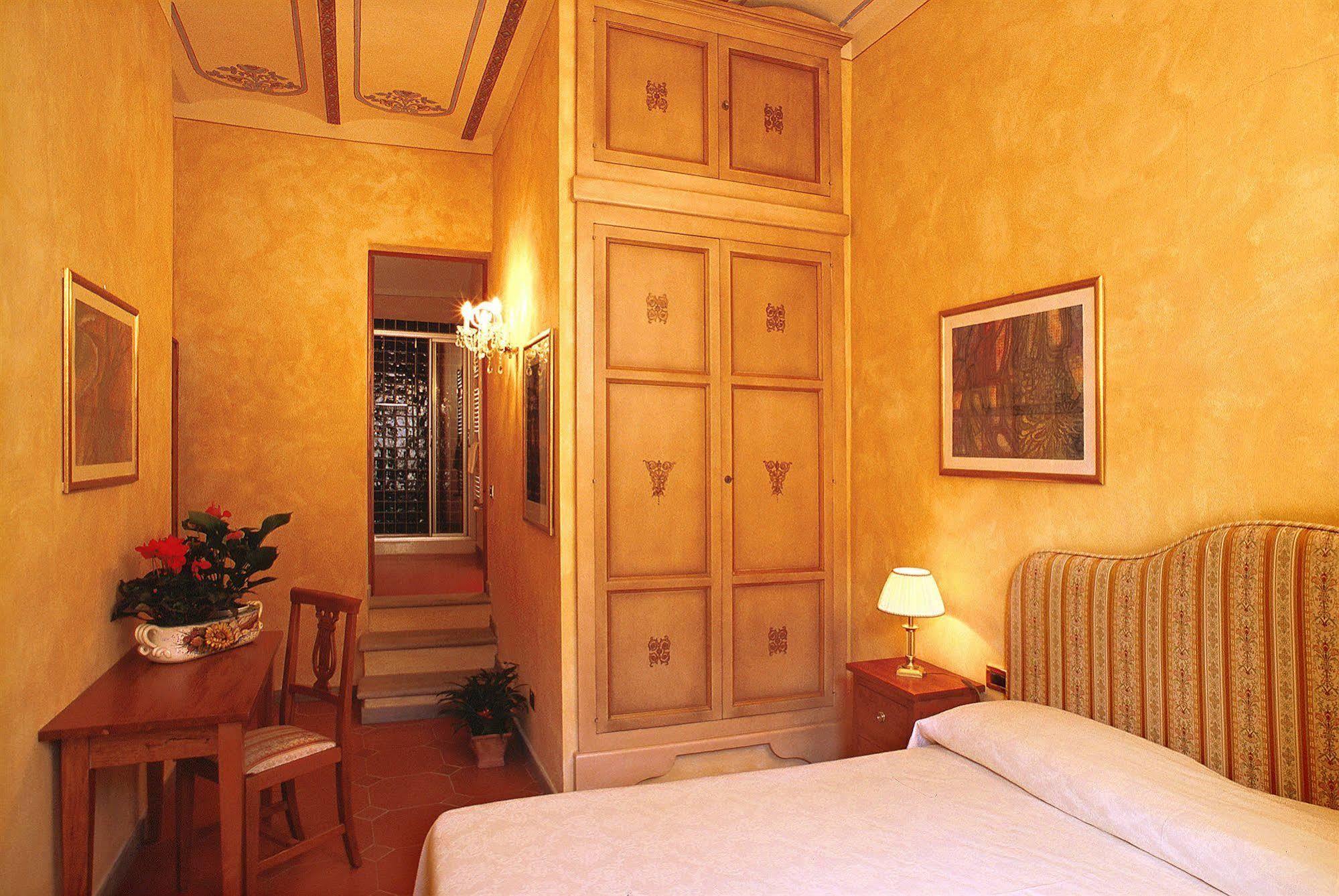 B&B Palazzo Al Torrione 2 Сан-Джиміньяно Екстер'єр фото